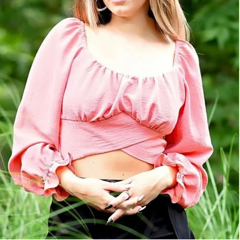 Altar’d State Coral Pink Smocked Ruched Long Sleeve Crop Top Extra Small (XS)